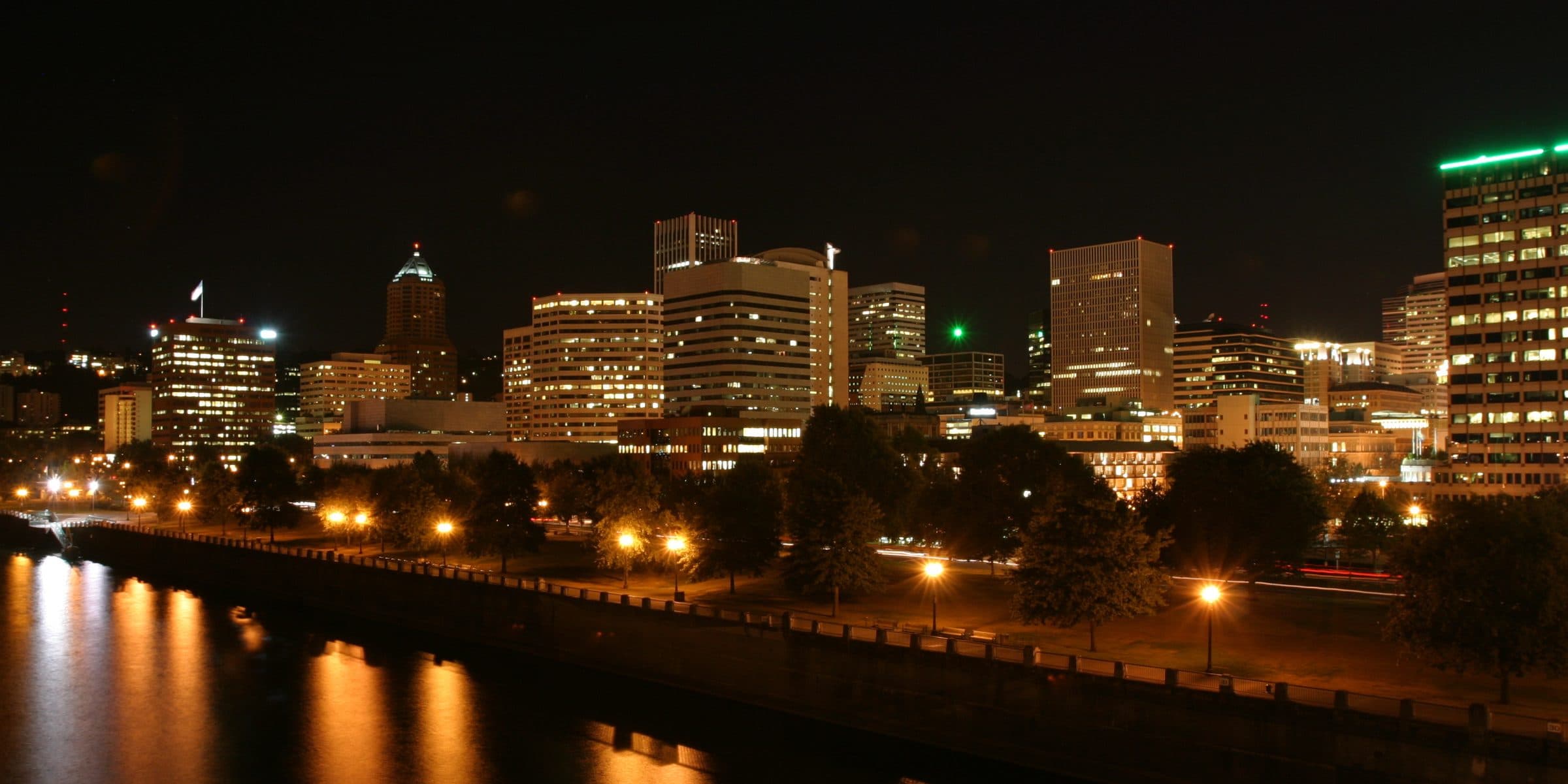 Tom McCall Waterfront Park at night